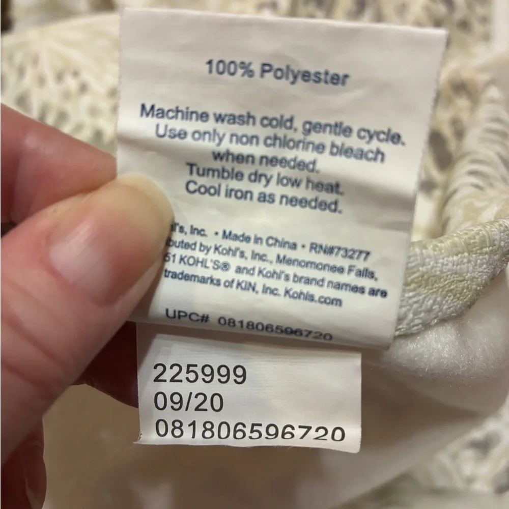 Floral Patterned Curtains 36.5” W x 82” L